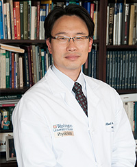 Neurosurgeon Albert Kim, MD, PhD is studying brain cancer stem cells, which drive tumor growth and can cause treatment-resistance.