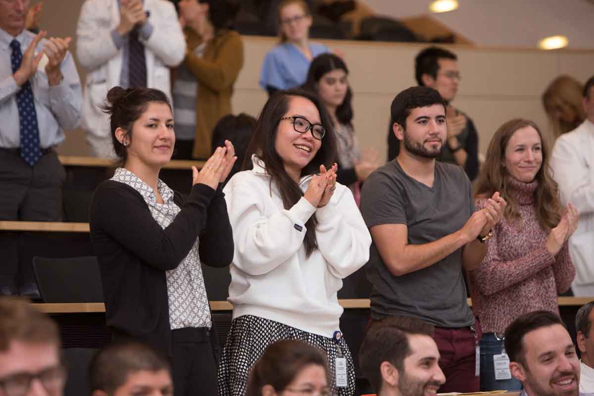 Attendees at the annual School of Medicine Distinguished Service Teaching Awards ceremony applaud those honored for the 2015-16 academic year. The ceremony was Thursday, Oct. 27, on the Medical Campus.