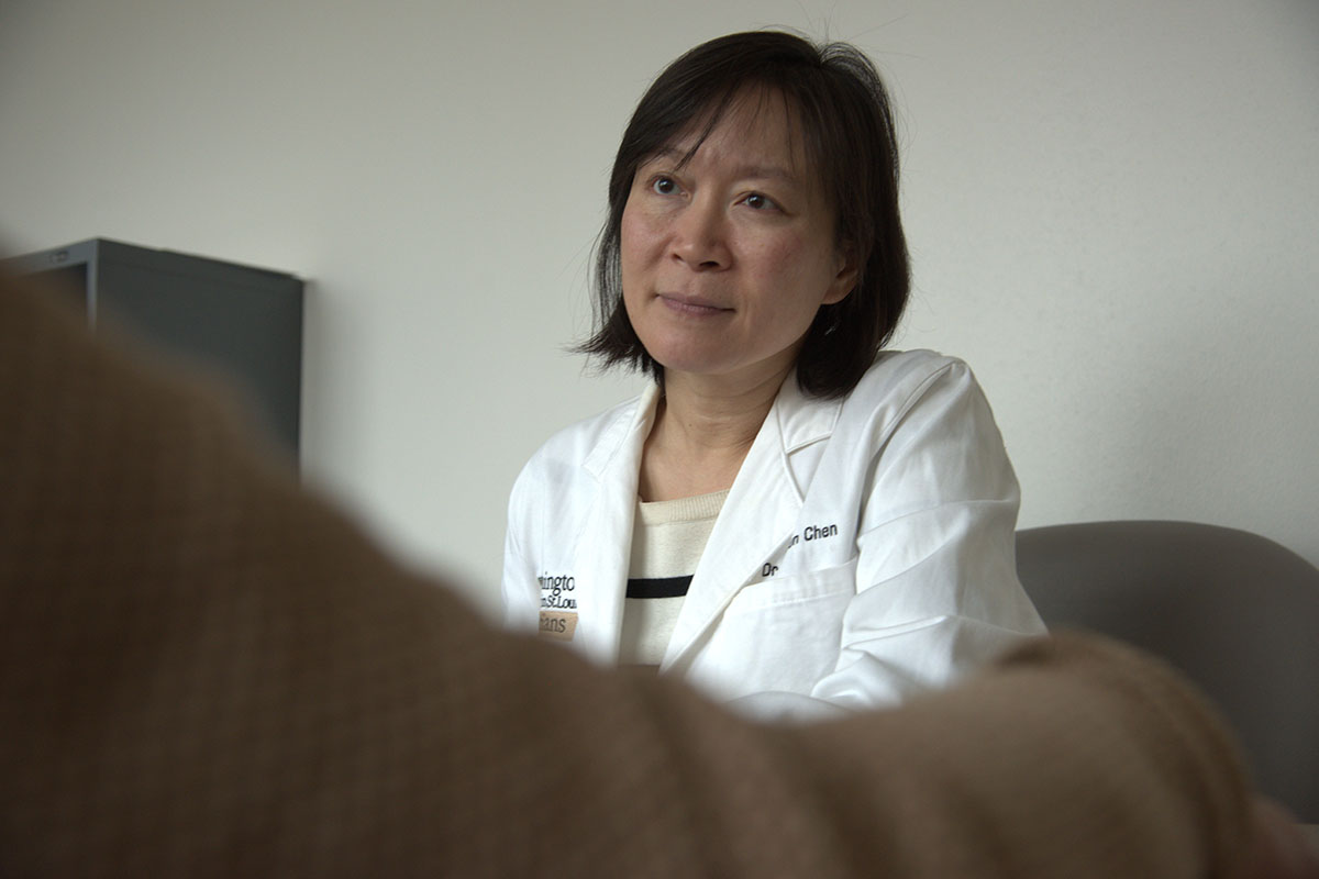 Study supports urging smoking-cessation treatment to patients in cancer ...