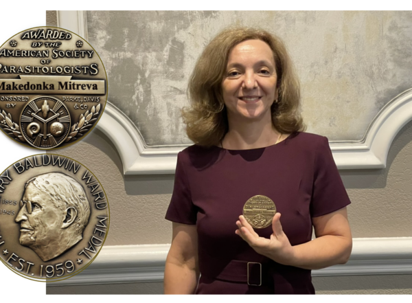 Makedonka Mitreva holding the Ward Medal