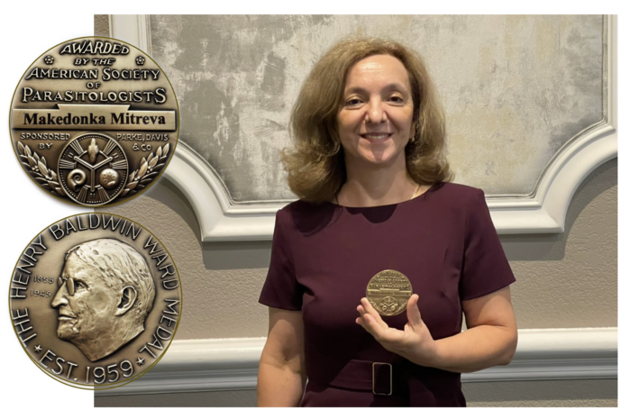 Makedonka Mitreva holding the Ward Medal